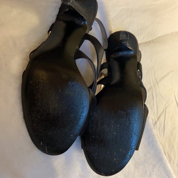 Stunning black, Nina heels with beautiful, unique flower - Picture 5 of 6